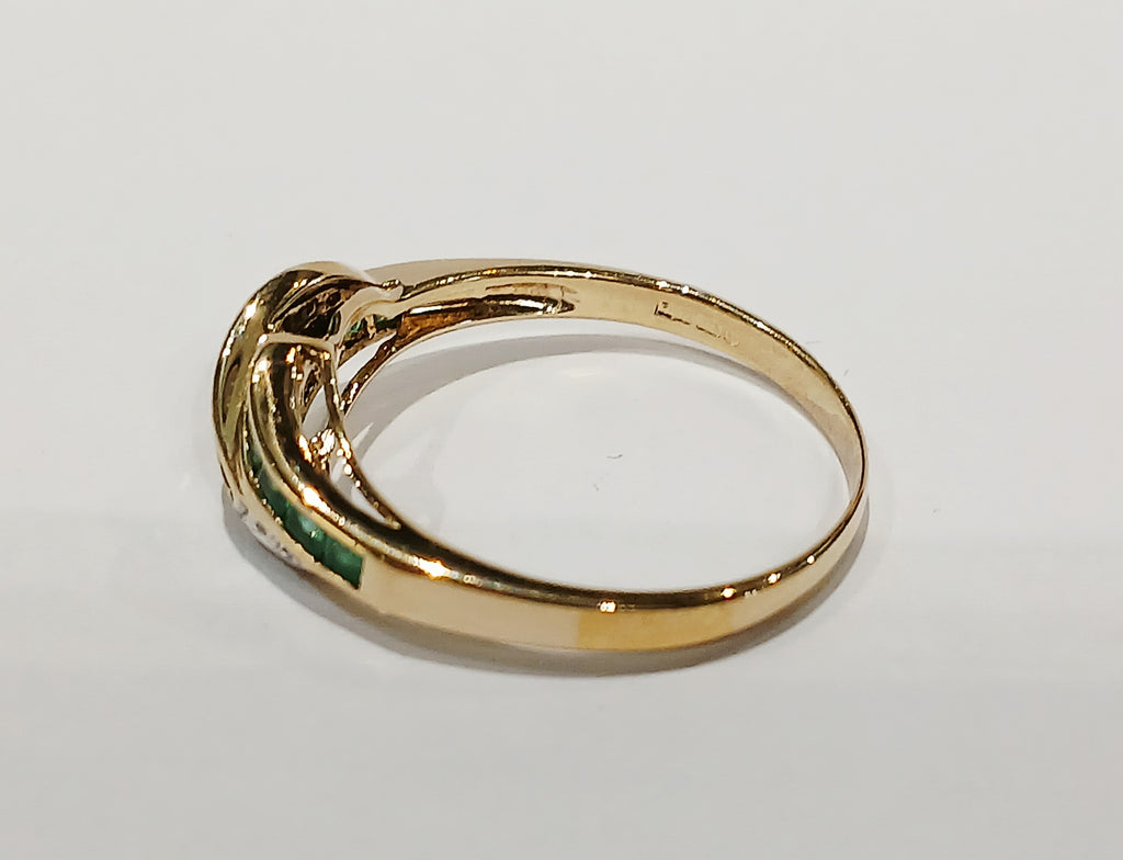 9ct Yellow Gold Emerald & Diamond Ring