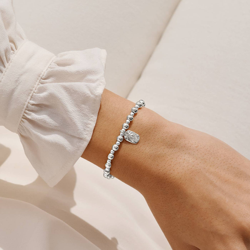 WORDS TO TREASURE | BE HAPPY SP B'let by Joma