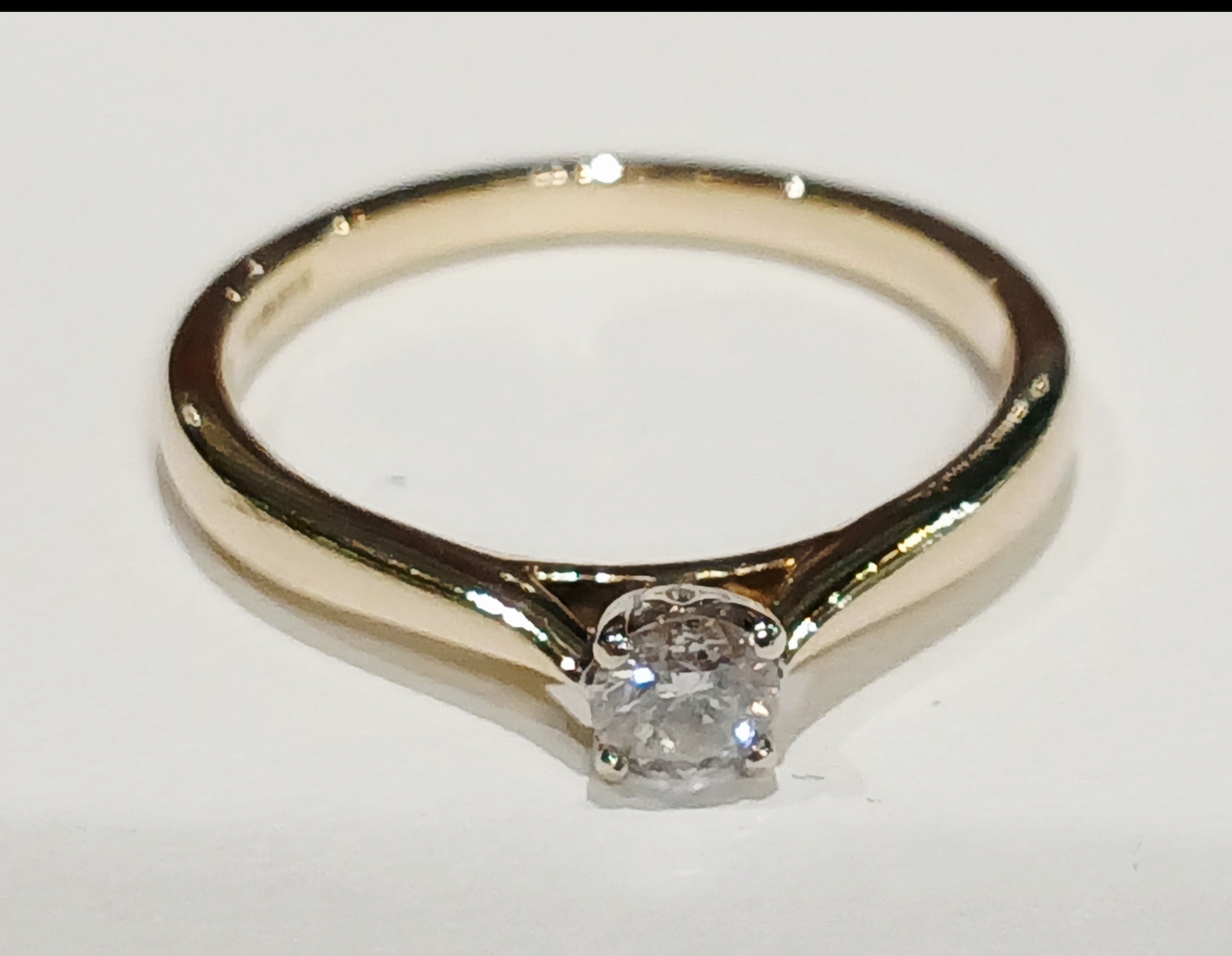 9ct Yellow Gold 0.20CT Diamond Solitaire Ring