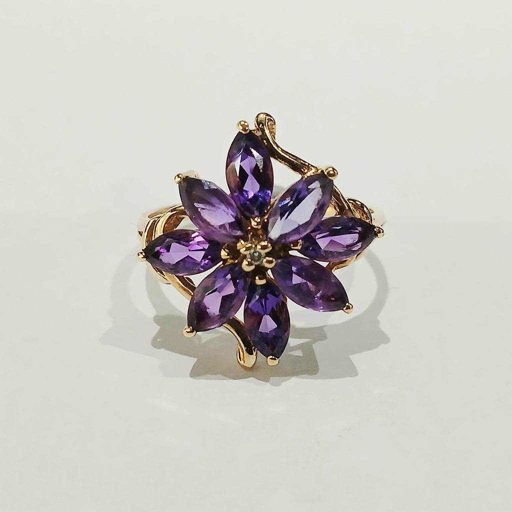 9YG 2.6G 8 AMETHYST & DIA FLOWER CLUSTER RING S | PRE OWNED