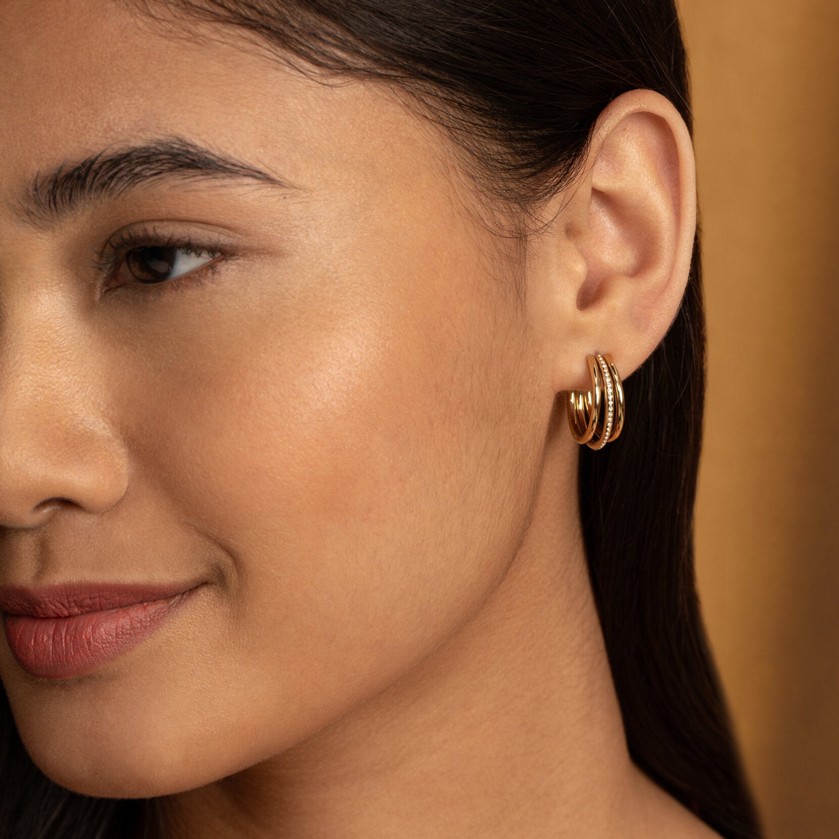 OLIVIA BURTON SS GP CRYSTAL CLAW HOOP EARRINGS