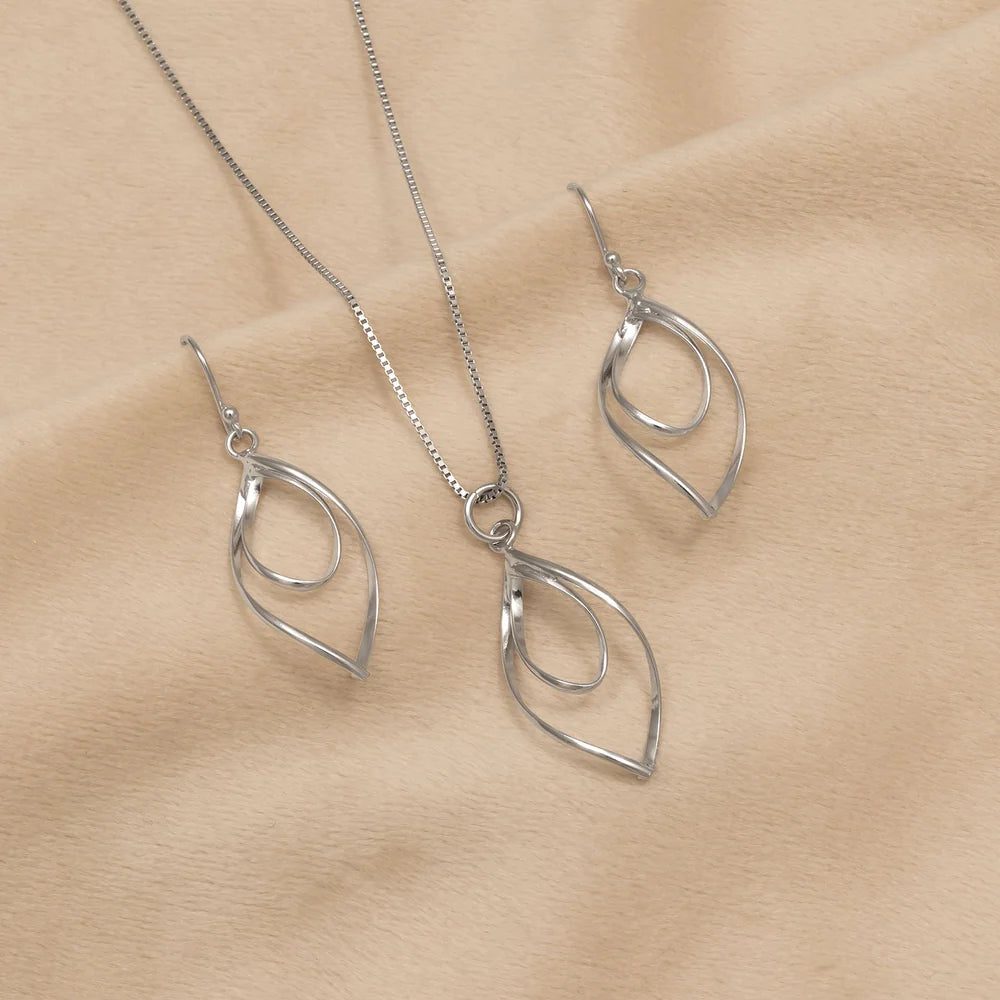 SILVER LONGER OPEN TWIST LOOPS EARRINGS | 30534