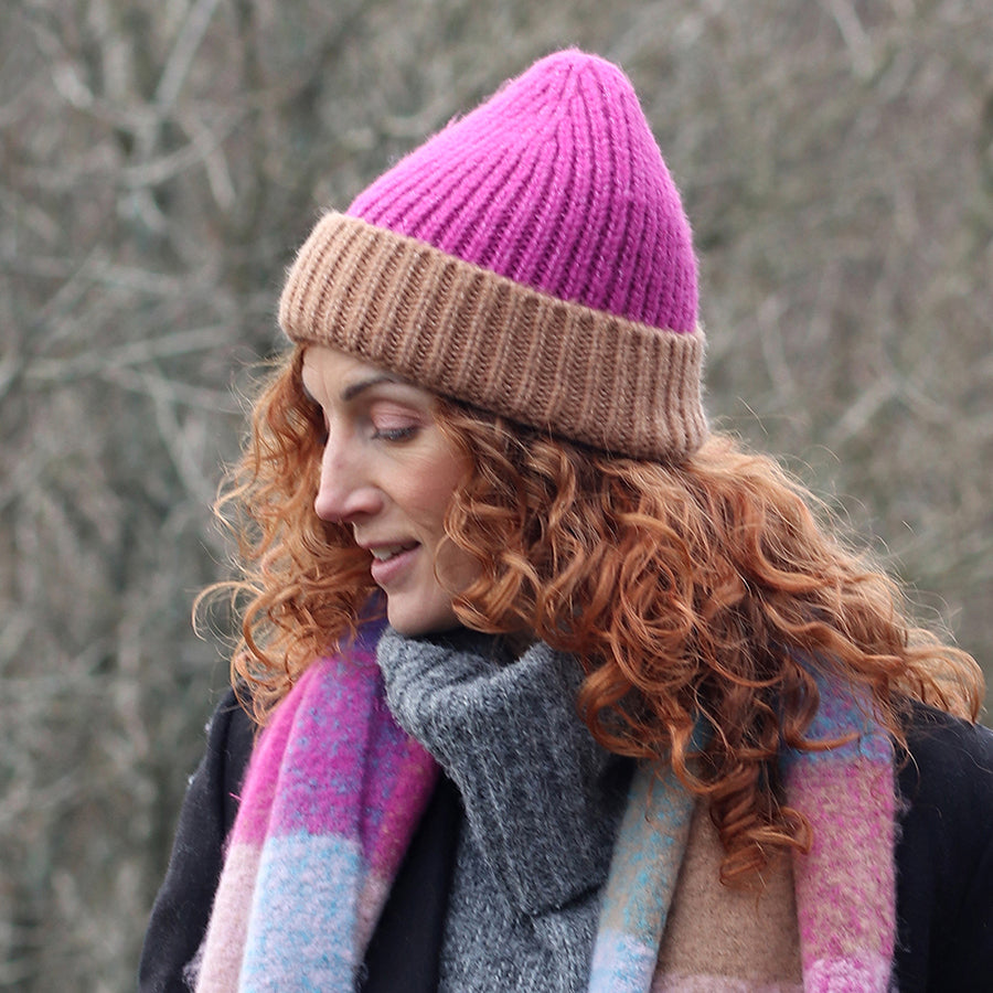 MAGENTA & COFFE BEANIE HAT