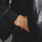 THOMAS SABO GOLD COLOUR BLUE & WHT CZ SET STAR BRACELET - A2246-M01-14-L19V