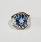9YG 6.1G OVAL BLUE TOPAZ SIGNET STYLE RING L | PRE OWNED