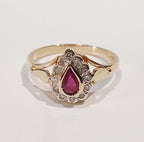 9YG RUBY & DIAMOND TEAR DROP CLUSTER RING