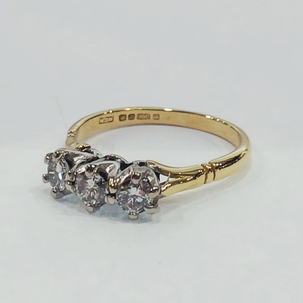 18YG 3.4G 0.50CT ROUND DIAMOND TRILOGY RING N | PRE OWNED