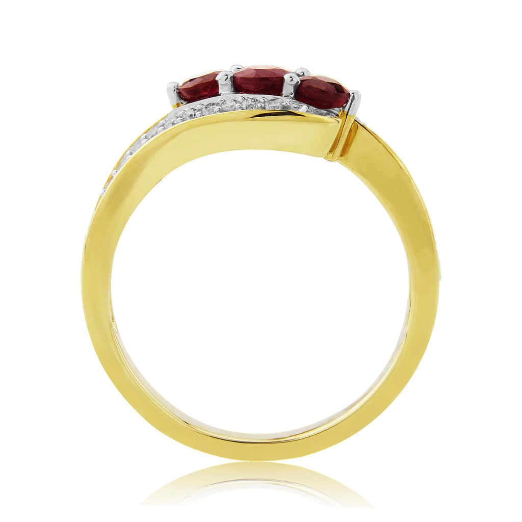 9CT YG 3 RND RUBY DIAM 0.17CT 0.60ct RUBY TWIST RING
