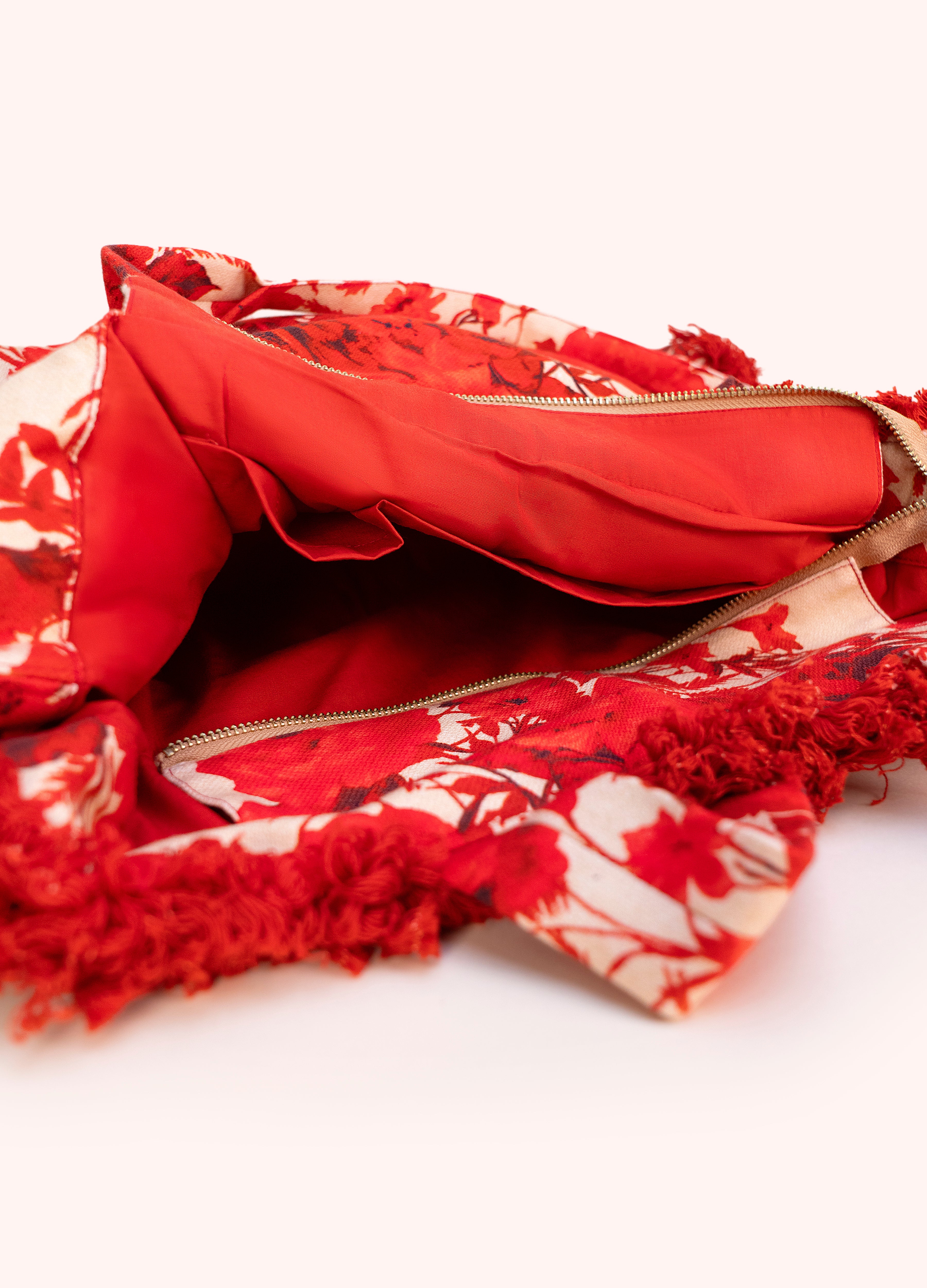 ROUGE BLOOMS FRINGE BOX COTTON TOTE BAG