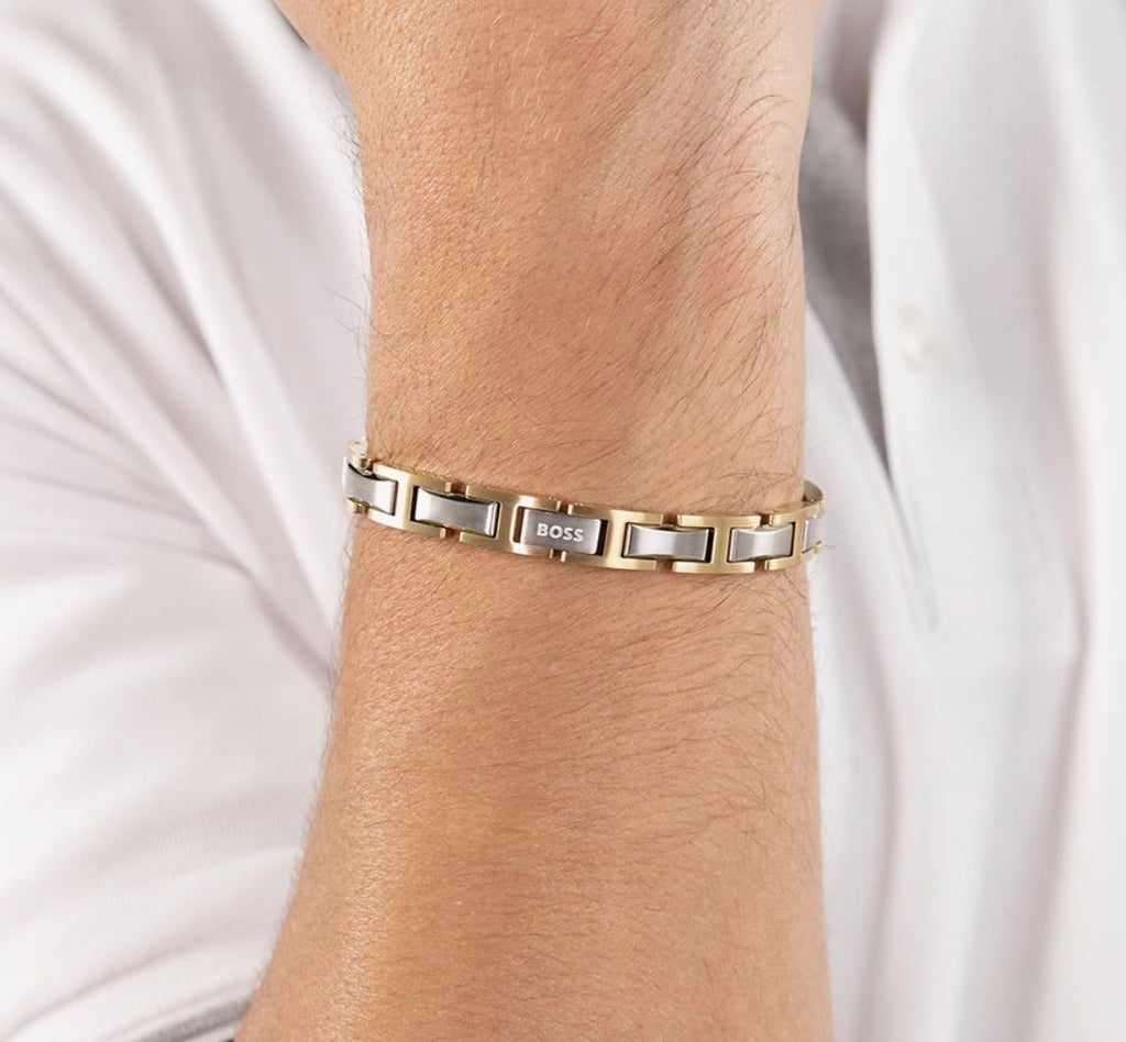 1580793 | GNTS STEEL & GOLD TONE SATIN CENTRE BOSS BRACELET