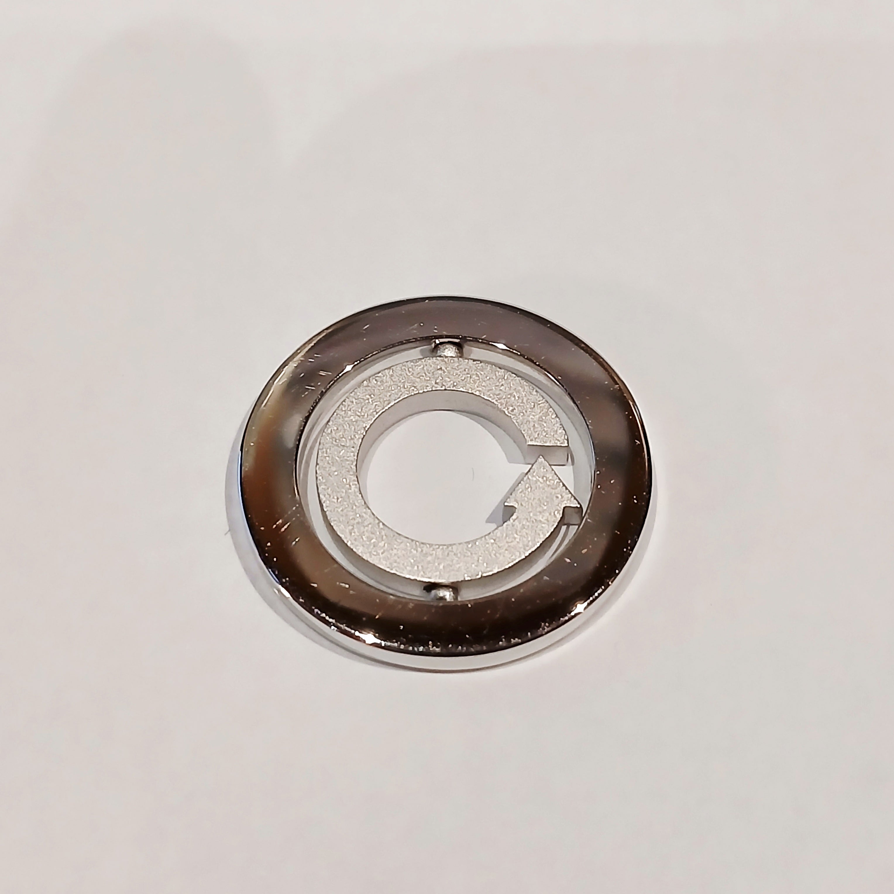 JUST J 21MM SILVER TURNAROUND CHARM