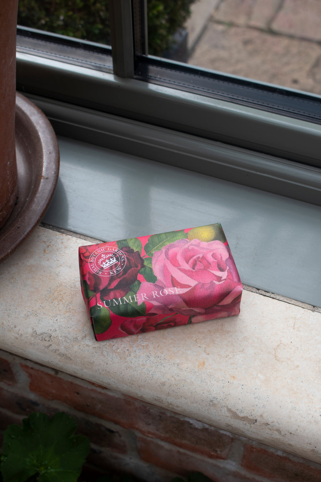 KEW GARDENS SUMMER ROSE SOAP 240G BAR by CHRISTINA MAY
