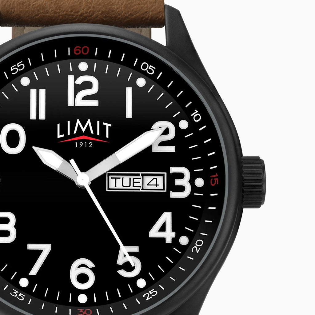 GENTS LIMIT BLK RND BLK DL. DAY DATE PILOT STRAP WATCH