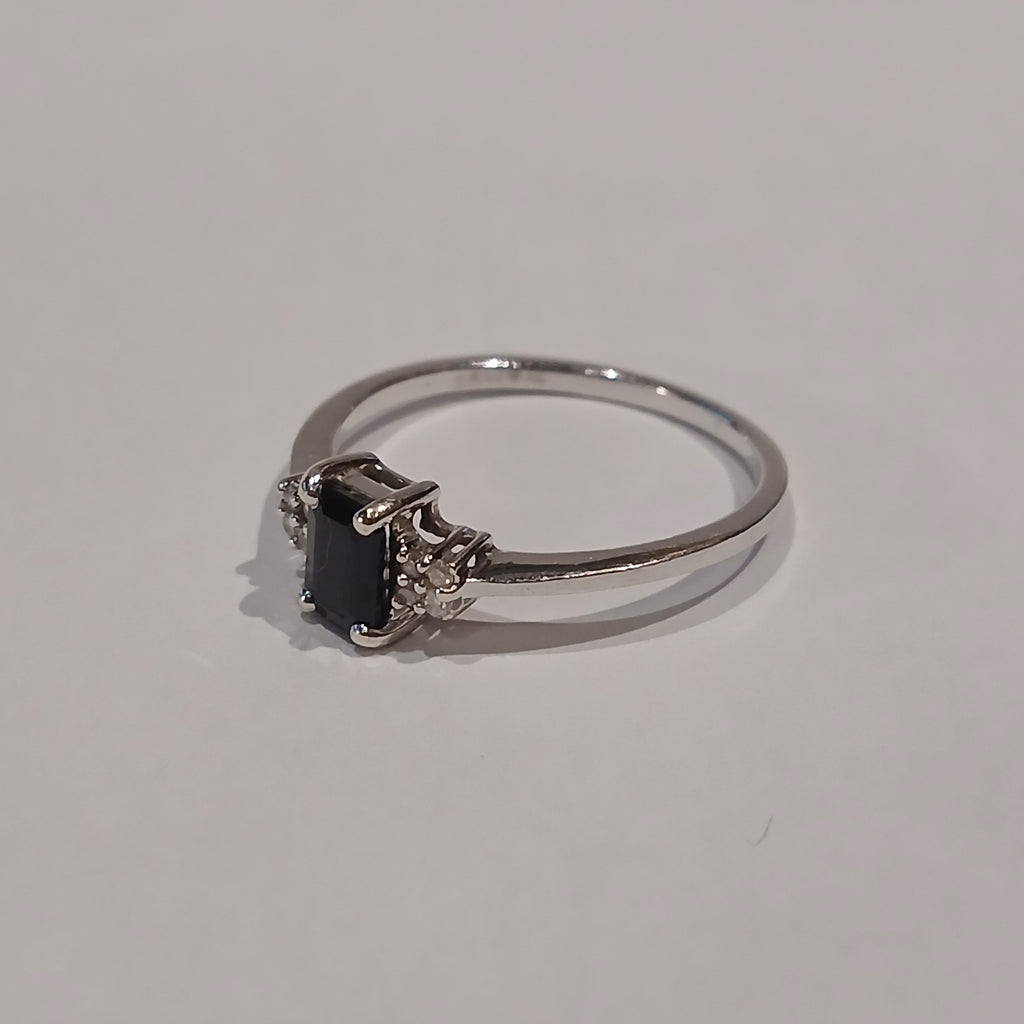 9WG 1.9G 3 RECT SAPPHIRE & 8 DIAMOND DRESS RING Q | PRE OWNED