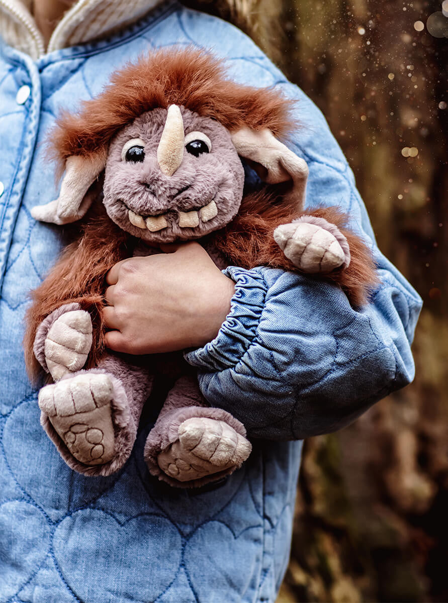 PEBBLE CHARLIE BEAR OGRE SOFT TOY