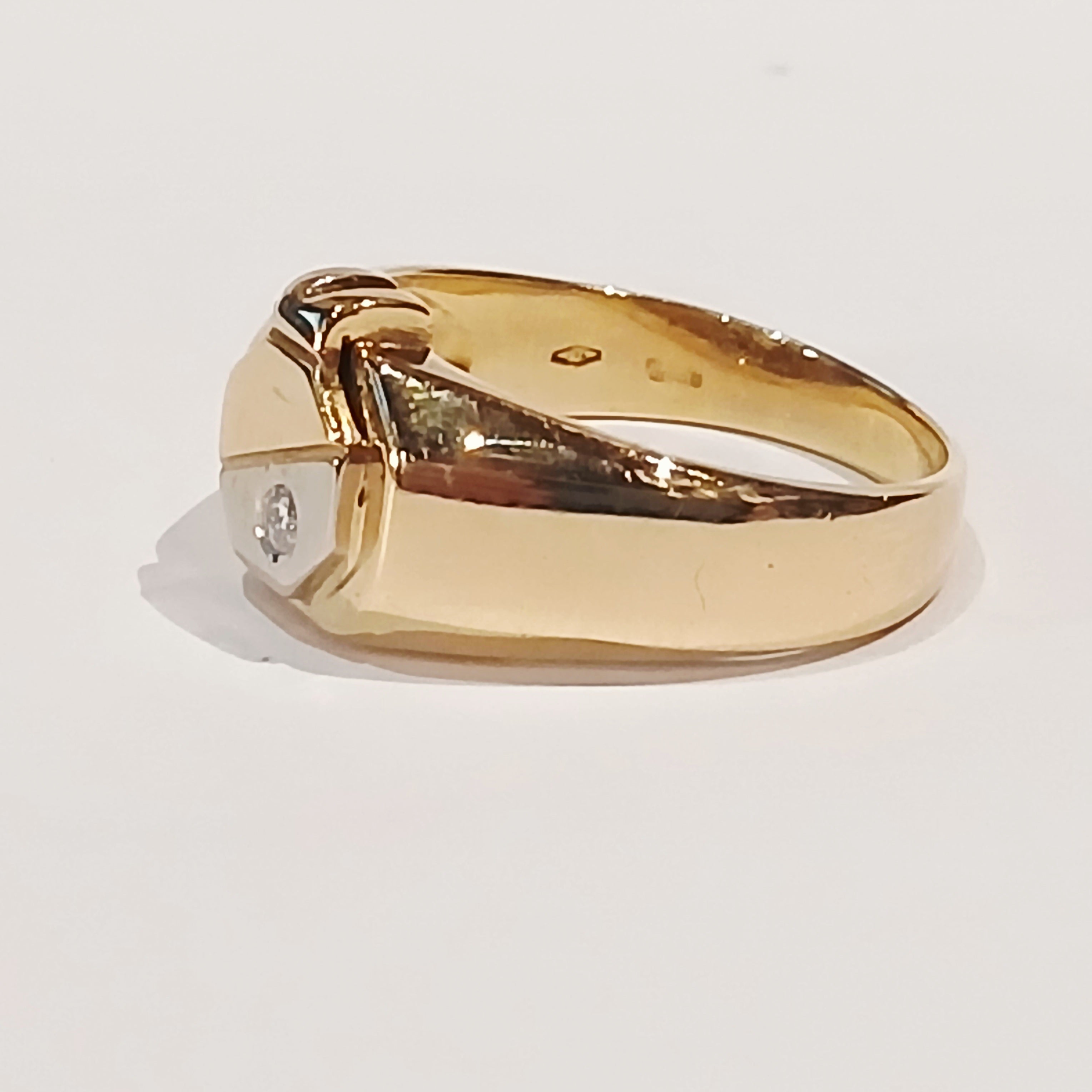 18YG&WG 7.3G DIA R/S GENTS SIGNET RING T | PRE OWNED