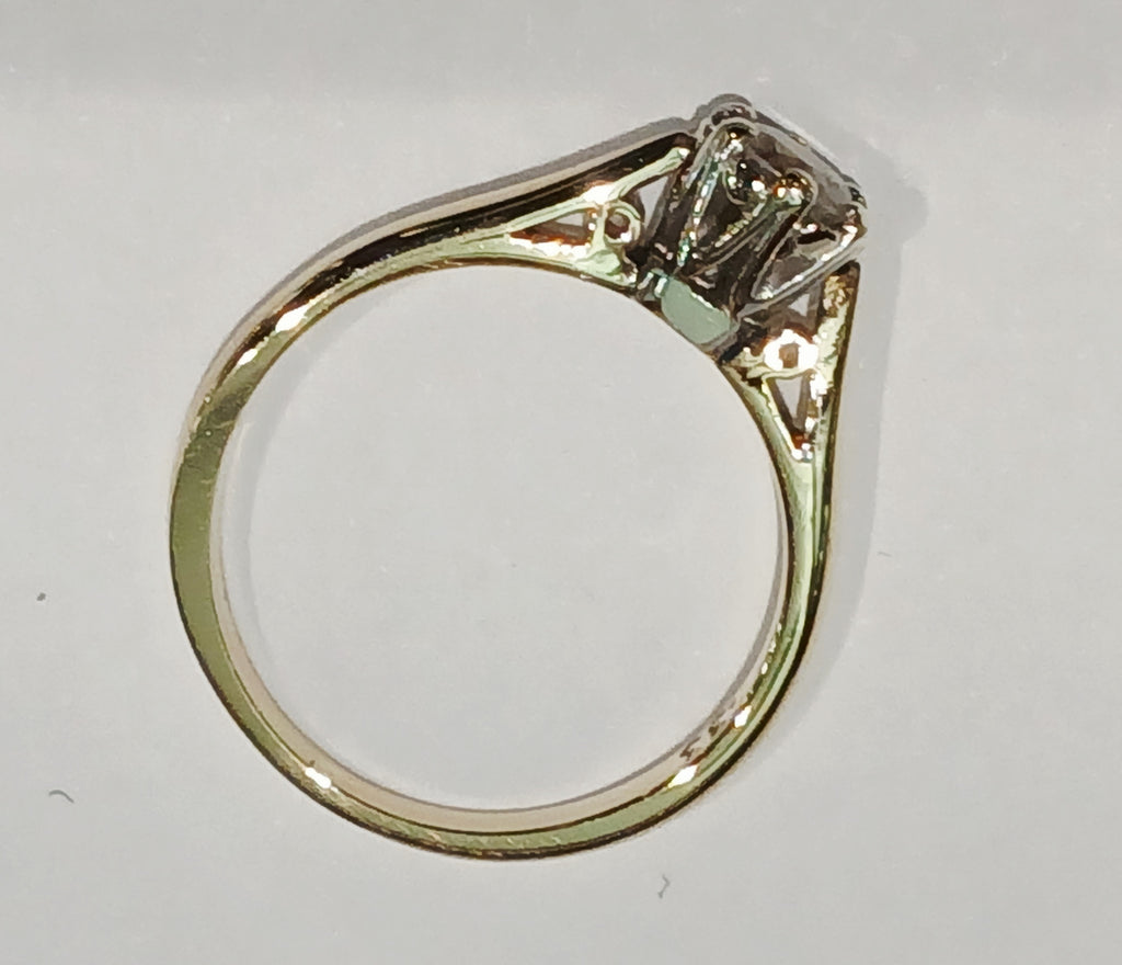 9YG 0.33CT DIAMOND CLAW SET SOLITAIRE
