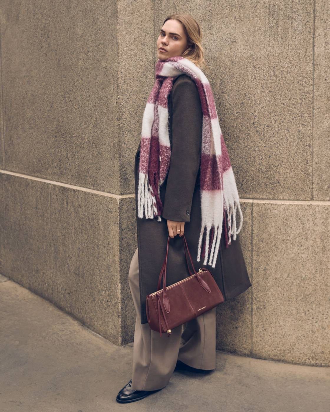 CHERRY CHECKED TASSLE WINTER SCARF