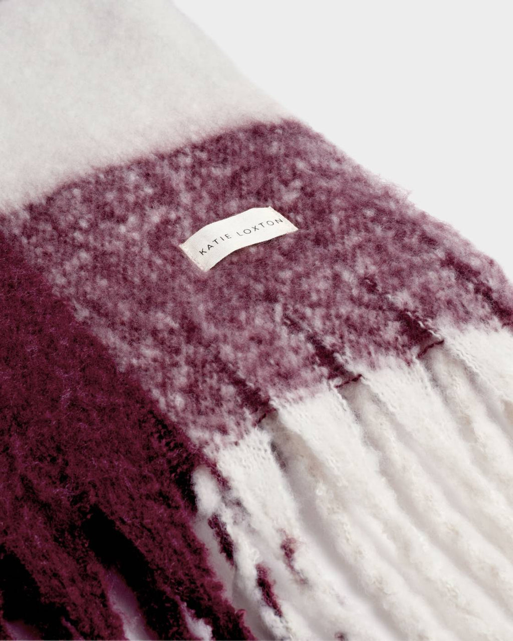 CHERRY CHECKED TASSLE WINTER SCARF