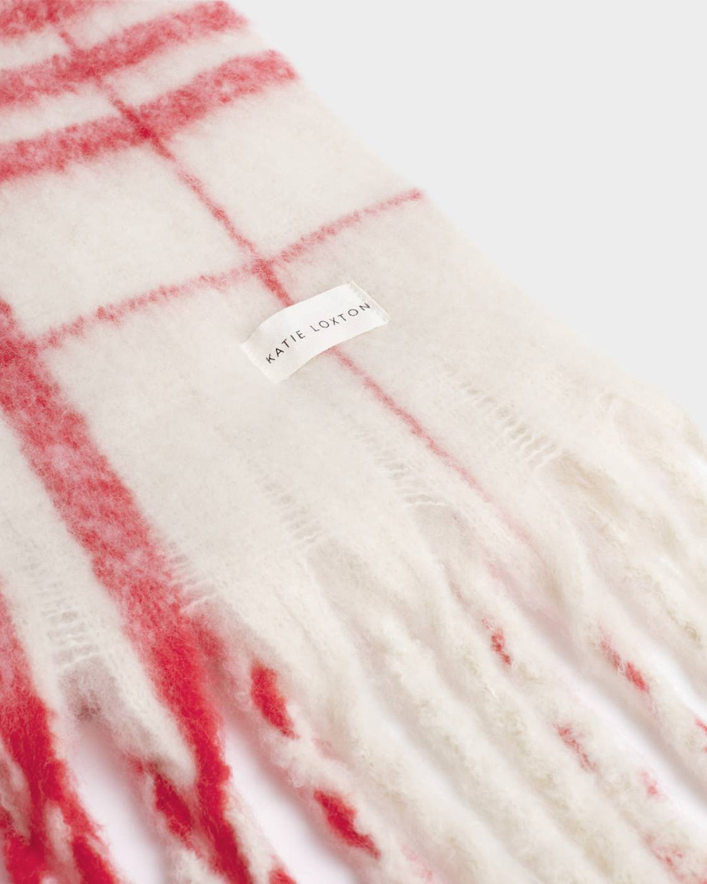 WHITE & RED PLAID STRIPED TASSLE WINTER SCARF