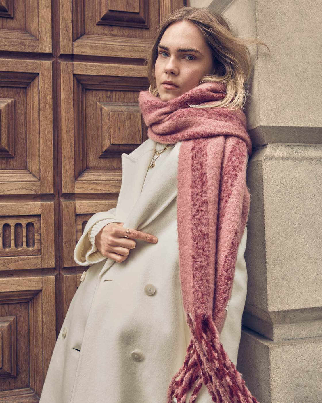 PINK & CHERRY STRIPED TASSLE WINTER SCARF