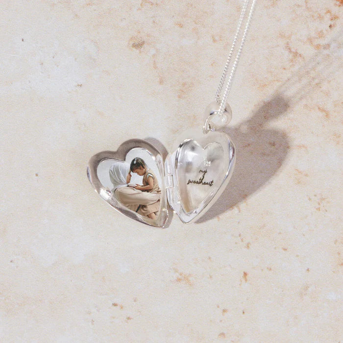 SILVER HEART SHAPE STAR SET CZ LOCKET