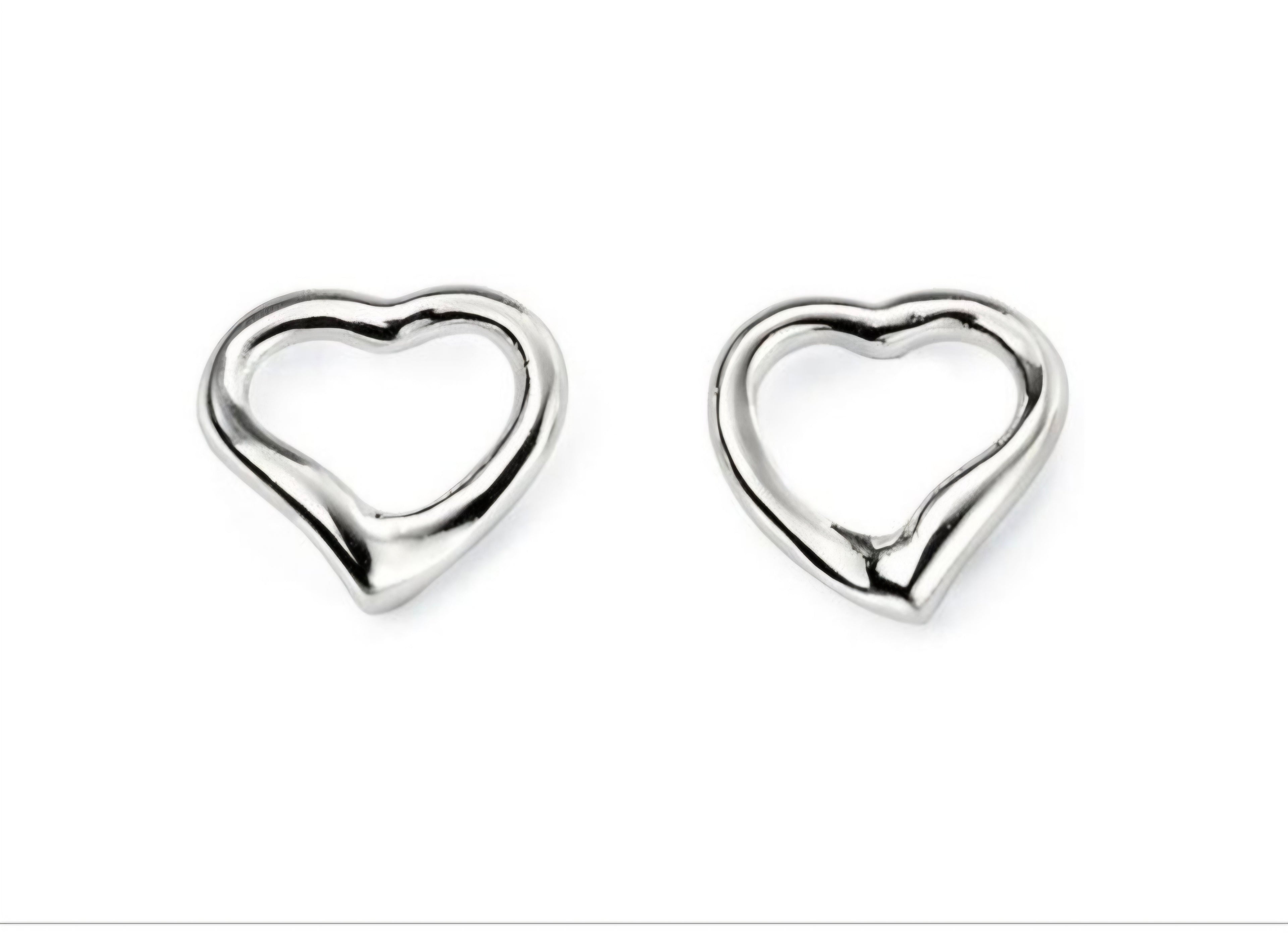 SILVER SMALL OPEN HEART STUD EARRING